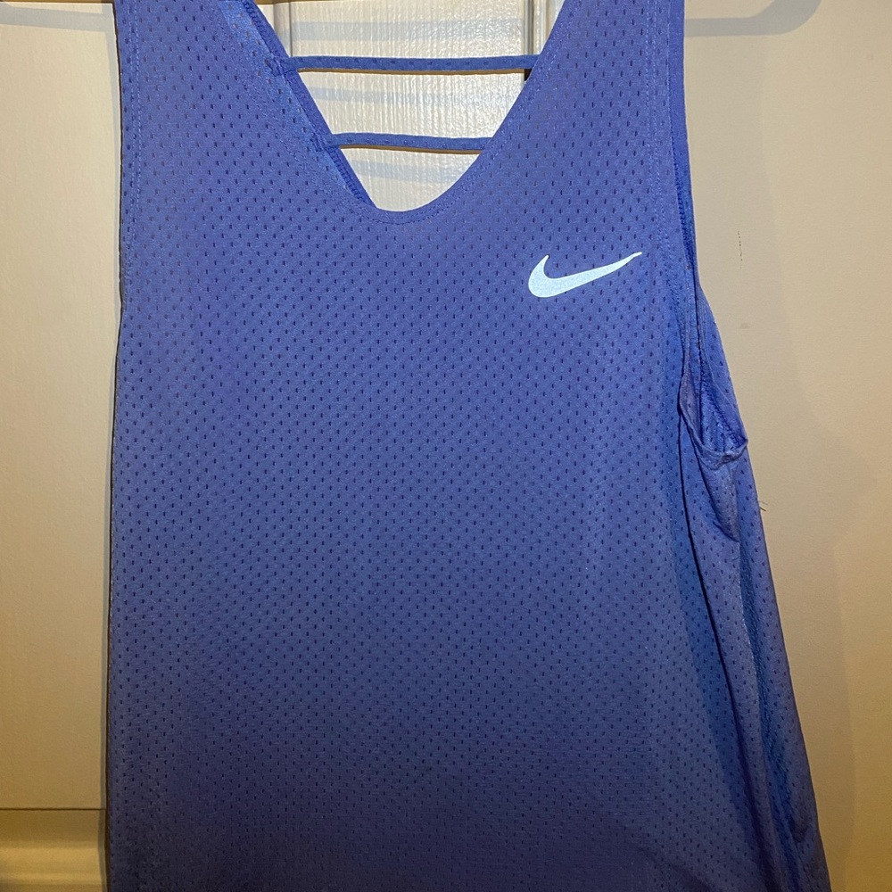 NIKE WORKOUT TANK TOP